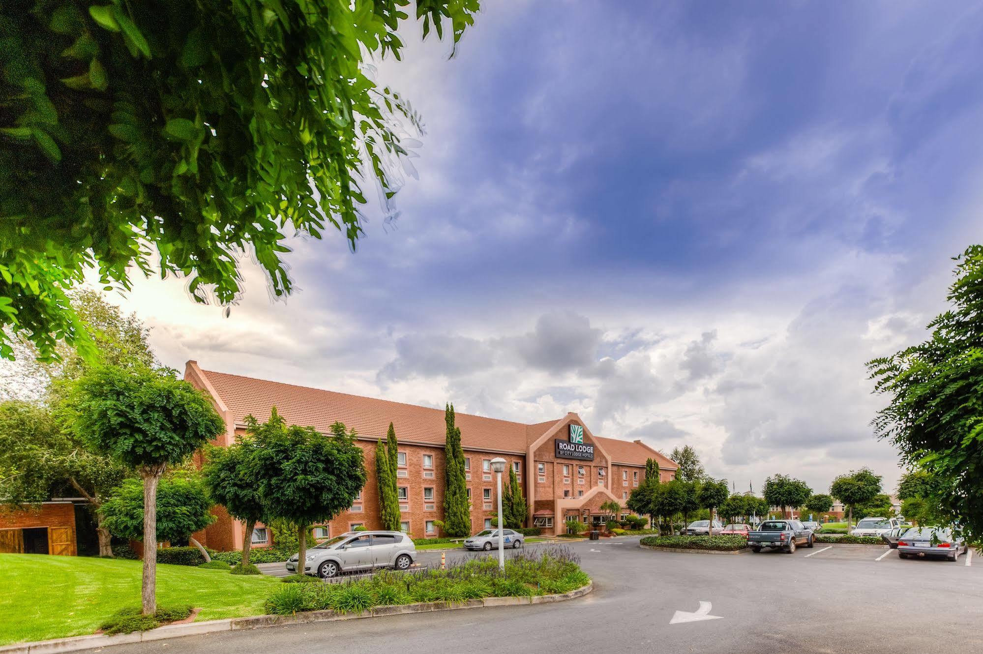 Road Lodge Randburg Йоханнесбург Экстерьер фото